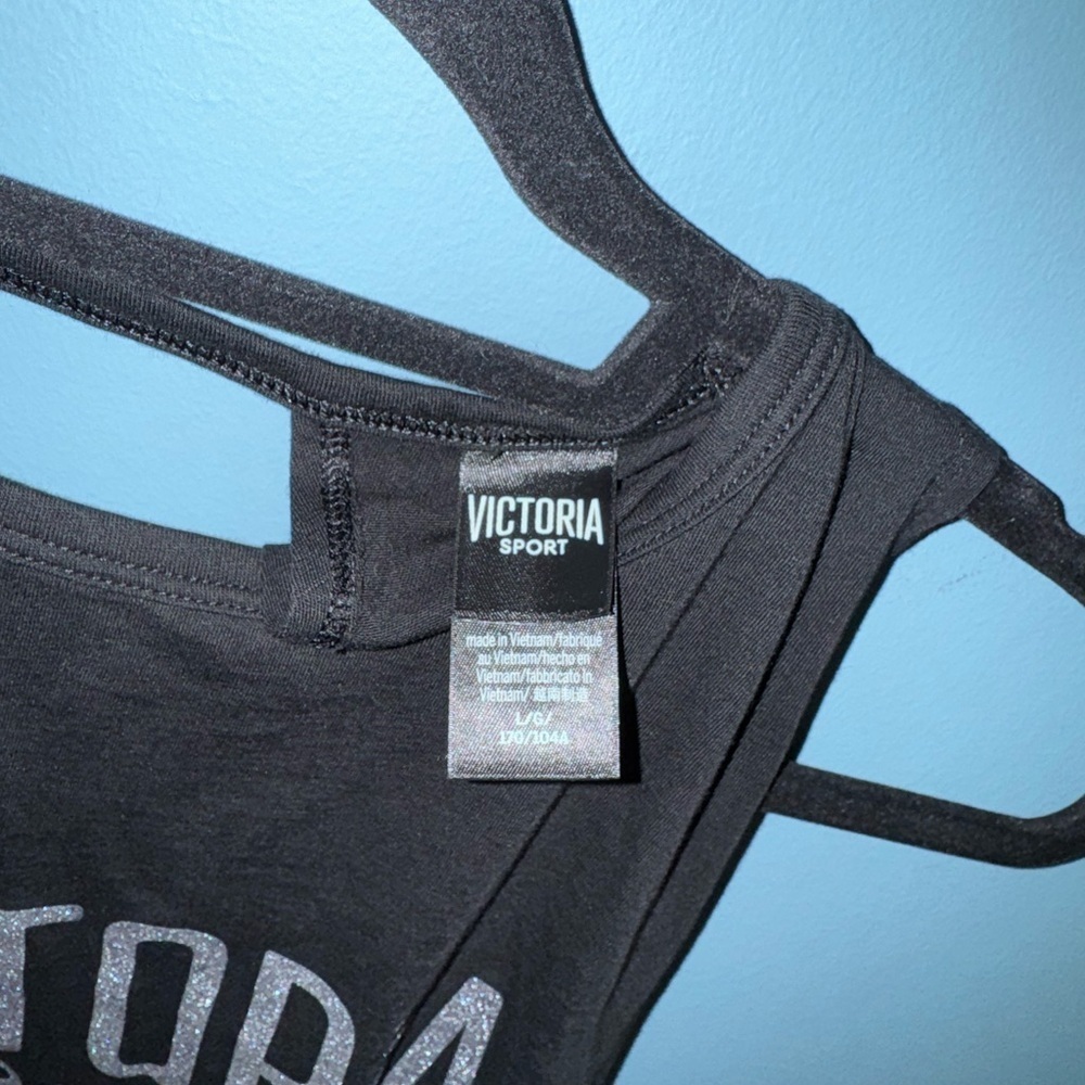 VS Twist Back Sports Tank - Picture 4 of 4
